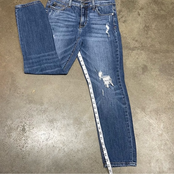 Judy Blue Boyfriend Fit Distressed Dark Wash Stretch Denim Jeans - Picture 7 of 9